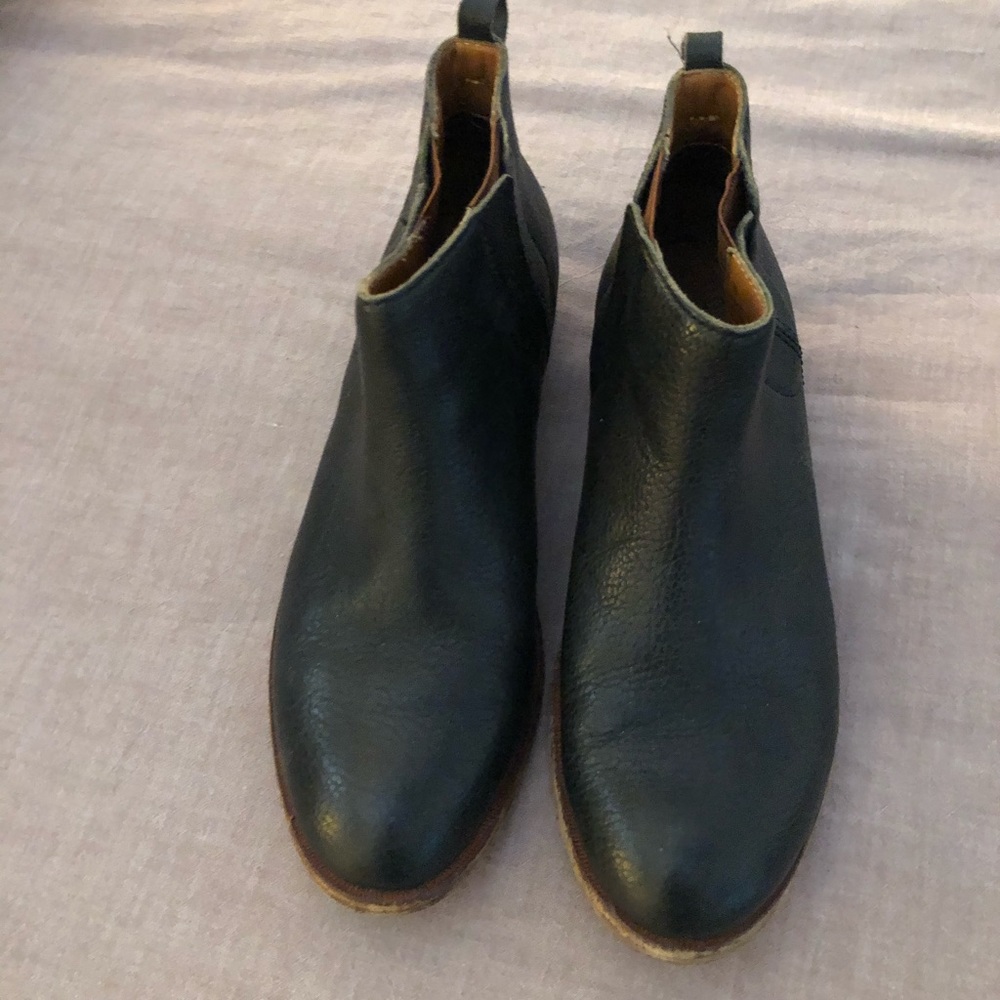 Leather black booties